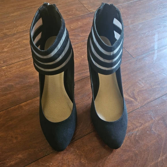 Styluxe Black Mesh Women's Heels, Size 8.5 - Picture 1 of 6